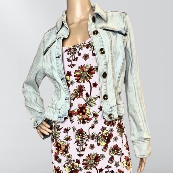 DKNY Jeans Light Wash Button Up Denim Jacket - Picture 1 of 3